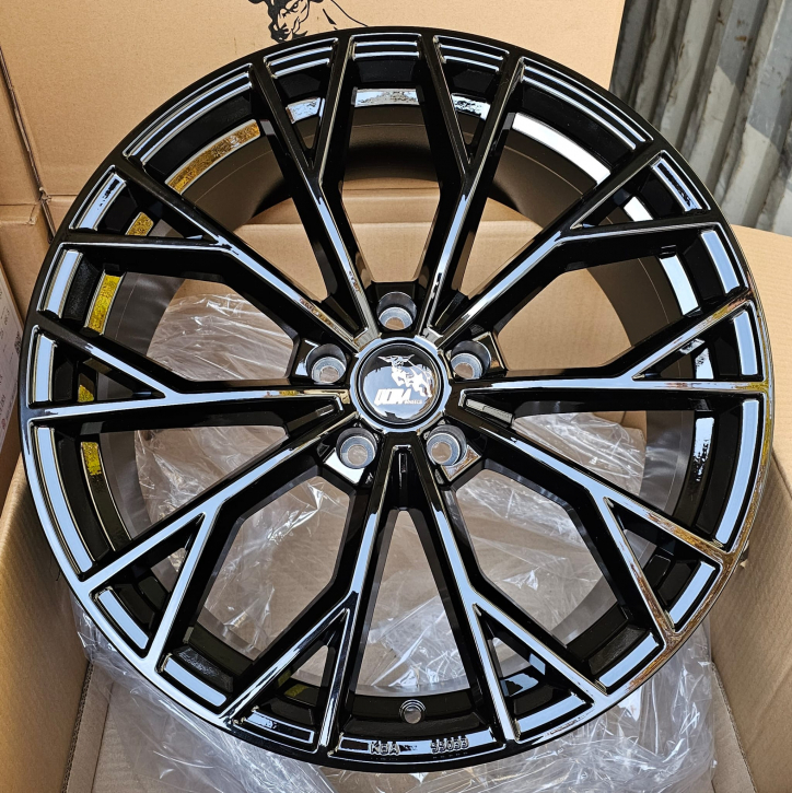 Ultra Wheels UA23 8,5x19 Black